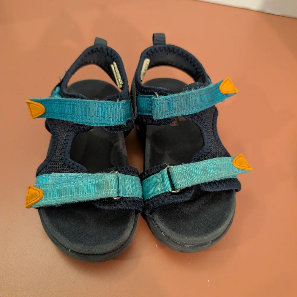 OshKosh B'gosh Meadow Toddler Boy Navy/Blue Athletic Sandals in Size 8